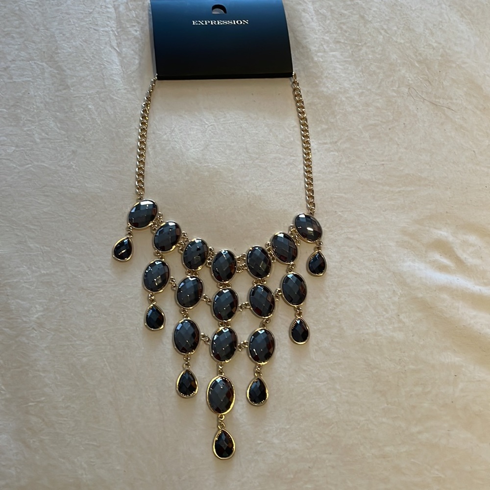 Black stone bib necklace